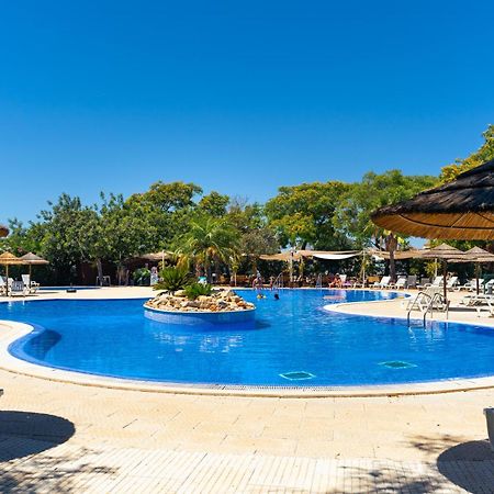 Kampaoh Tavira Hotel Exterior photo