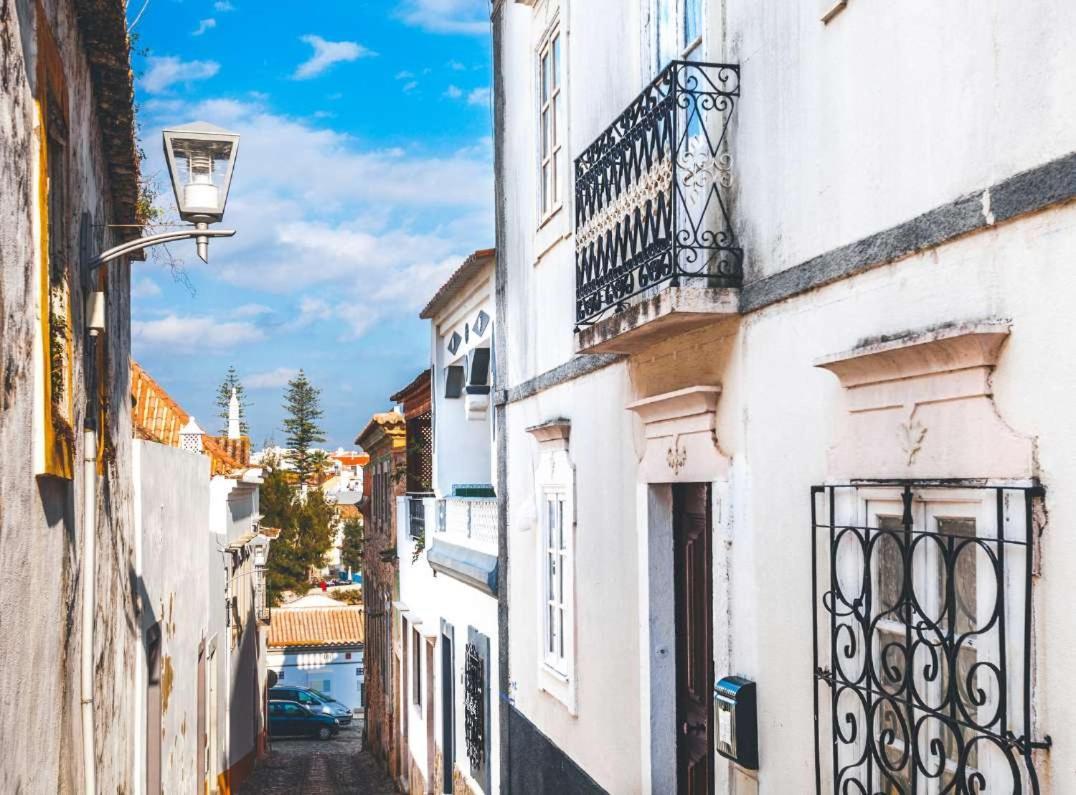 Kampaoh Tavira Hotel Exterior photo