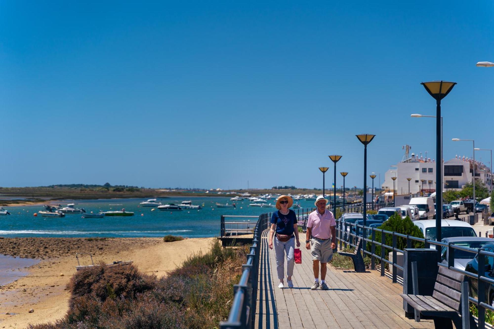 Kampaoh Tavira Hotel Exterior photo